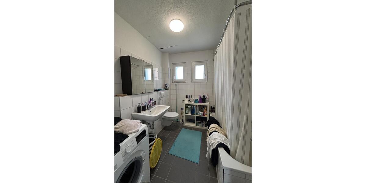 Etagenwohnung Voerde (Niederrhein) - 4.5 Zimmer, 70 m&sup2;, 651&euro; | Angebot:26568666