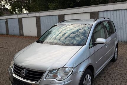 VW Touran 295.000 km 2.499 &euro; Wesel 46485