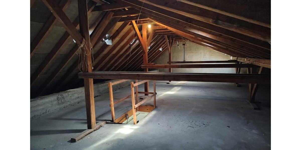 Einfamilienhaus Kalkar - 11 Zimmer, 282 m&sup2;, 490.000&euro; | Angebot:25637232