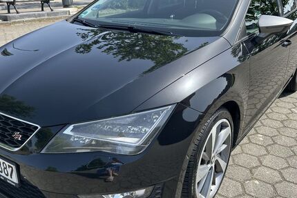 Seat Leon 153.470 km 9.900 &euro; Suedlohn 46354
