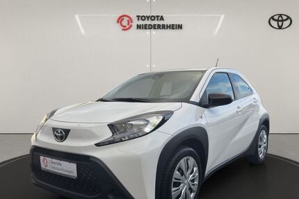 Toyota Aygo (X) 17.201 km 15.380 &euro; Bocholt 46395
