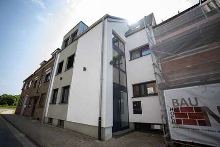 Wohnung Emmerich - 3 Zimmer, 83 m&sup2;, 240.000&euro; | Angebot:27281484