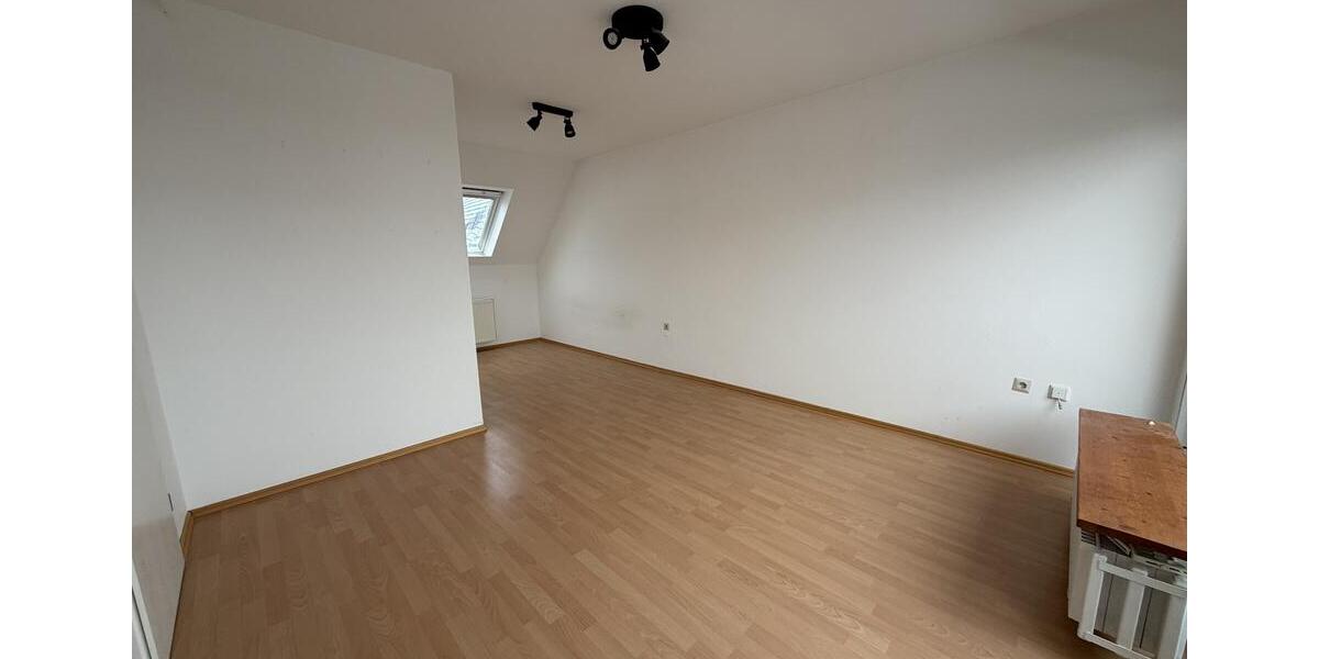 Dachgeschoßwohnung Rhede - 3 Zimmer, 90 m&sup2;, 795&euro; | Angebot:23650227