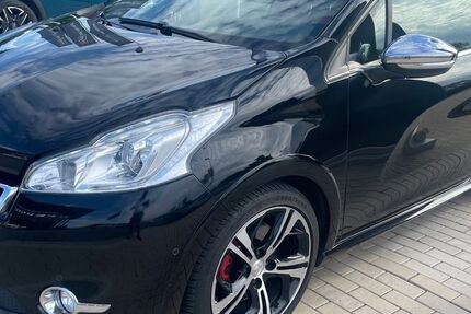 Peugeot 208 89.900 km 9.980 &euro; Borken 46325