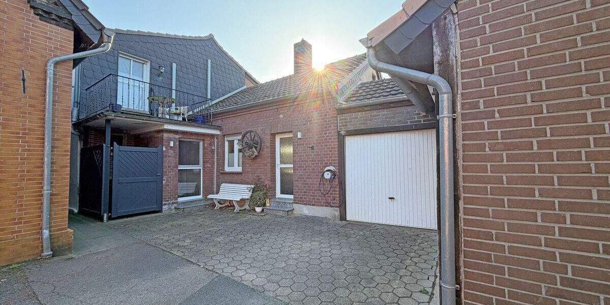 Einfamilienhaus Hünxe Krudenburg - 8 Zimmer, 246 m&sup2;, 550.000&euro; | Angebot:25684454