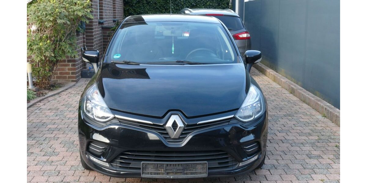 Renault Clio 137.385 km 5.500 &euro; Xanten 46509