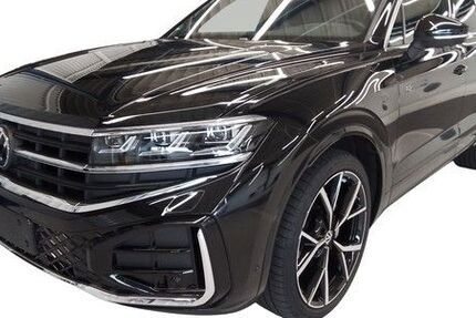VW Touareg 7.346 km 77.880 &euro; Wesel 46483