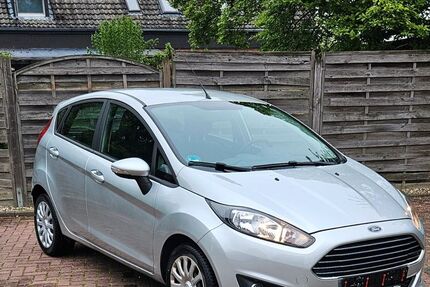 Ford Fiesta 61.000 km 6.800 &euro; Wesel 46487