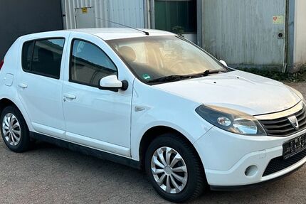 Dacia Sandero 148.984 km 2.450 &euro; Wesel 46485