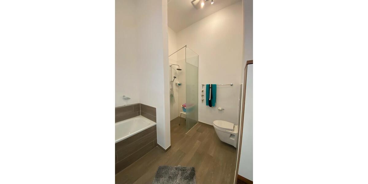 Erdgeschoßwohnung Wesel Fusternberg - 3 Zimmer, 105 m&sup2;, 1.500&euro; | Angebot:26099678