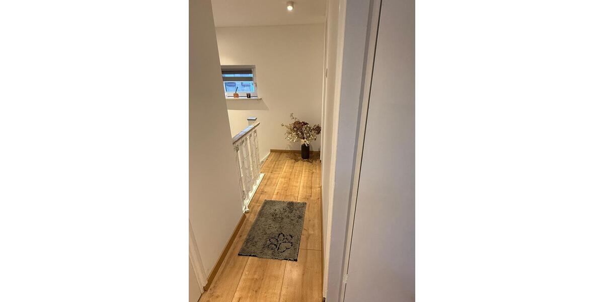 Reihenhaus Emmerich am Rhein - 3 Zimmer, 80 m&sup2;, 238.000&euro; | Angebot:23643355