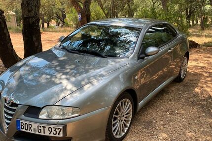 Alfa Romeo GT 120.000 km 8.999 &euro; Vreden 48691