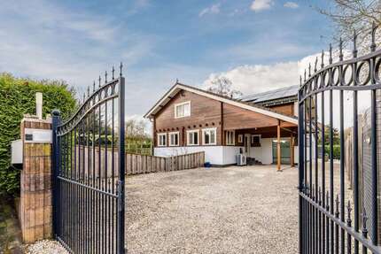 Haus Emmerich am Rhein - 7 Zimmer, 250 m&sup2;, 685.000&euro; | Angebot:24139119