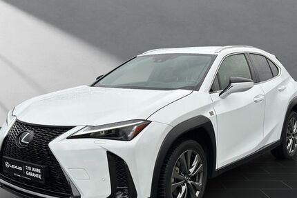 Lexus UX 13.000 km 35.490 &euro; Wesel 46485