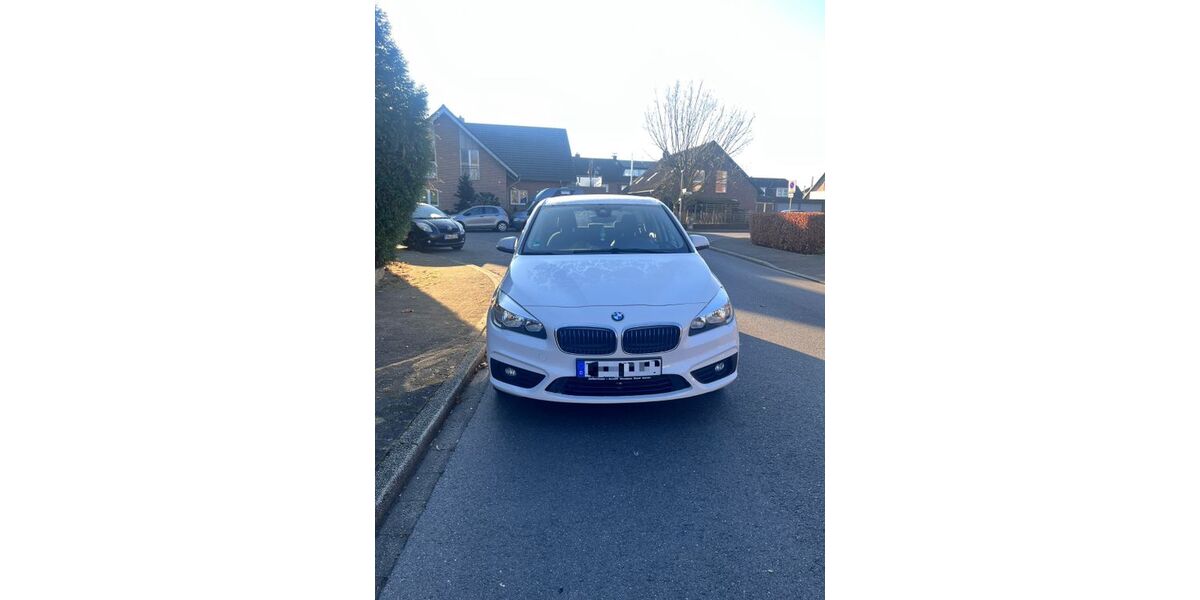 BMW 225 Active Tourer 199.999 km 9.090 &euro; Bocholt 46395