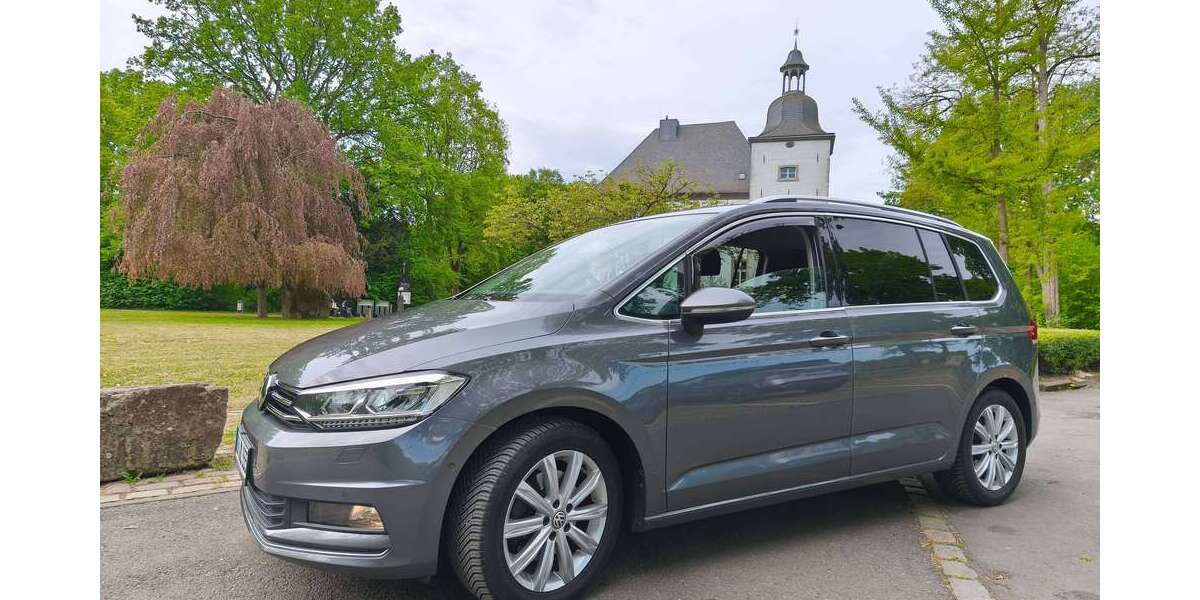 VW Touran 83.490 km 20.000 &euro; Voerde (Niederrhein), Stadt 46562