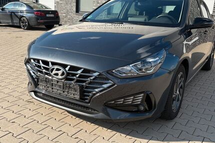 Hyundai i30 48.500 km 18.990 &euro; Borken 46325