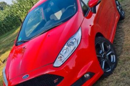 Ford Fiesta 110.000 km 8.500 &euro; Südlohn 46354