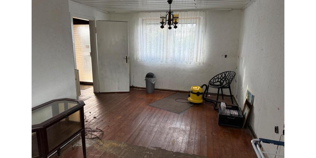 Einfamilienhaus Rees - 3 Zimmer, 120 m&sup2;, 140.000&euro; | Angebot:25299494