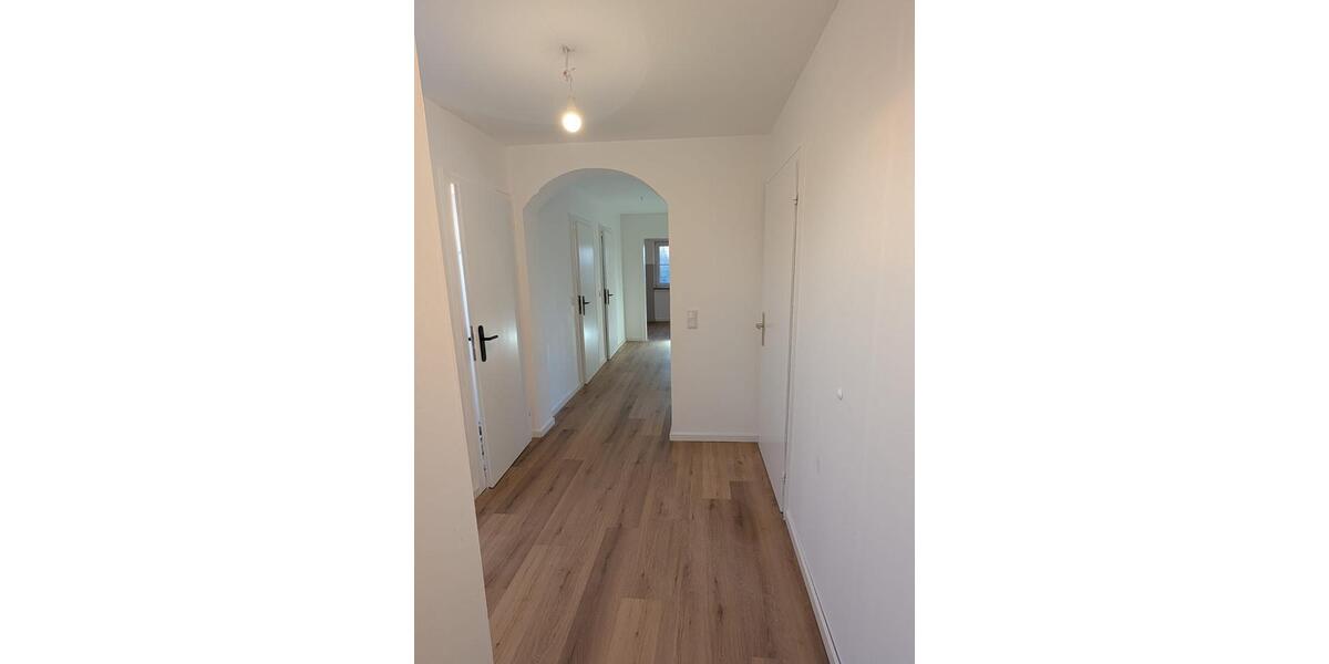 Dachgeschoßwohnung Wesel Bislich - 3 Zimmer, 72 m&sup2;, 116.000&euro; | Angebot:25649505