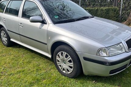 Skoda Octavia 243.000 km 1.800 &euro; Emmerich am Rhein 46446