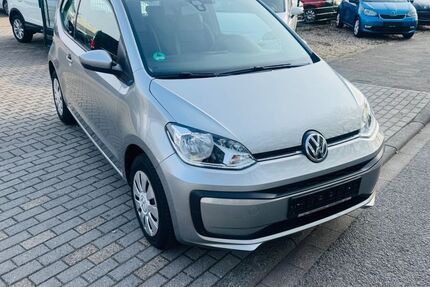 VW up! 69.000 km 7.480 &euro; XANTEN 46509