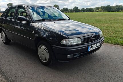 Opel Astra 122.200 km 2.299 &euro; Wesel 46483