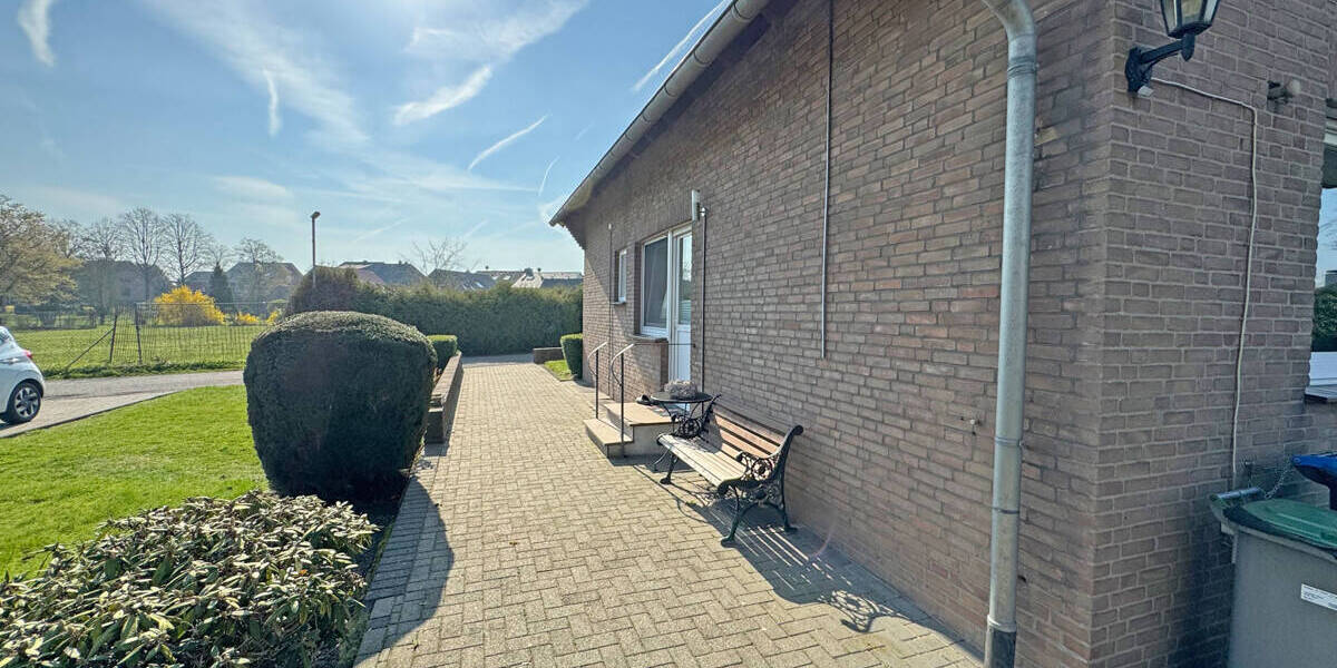 Einfamilienhaus Wesel Bislich - 5 Zimmer, 129 m&sup2;, 295.000&euro; | Angebot:26487811