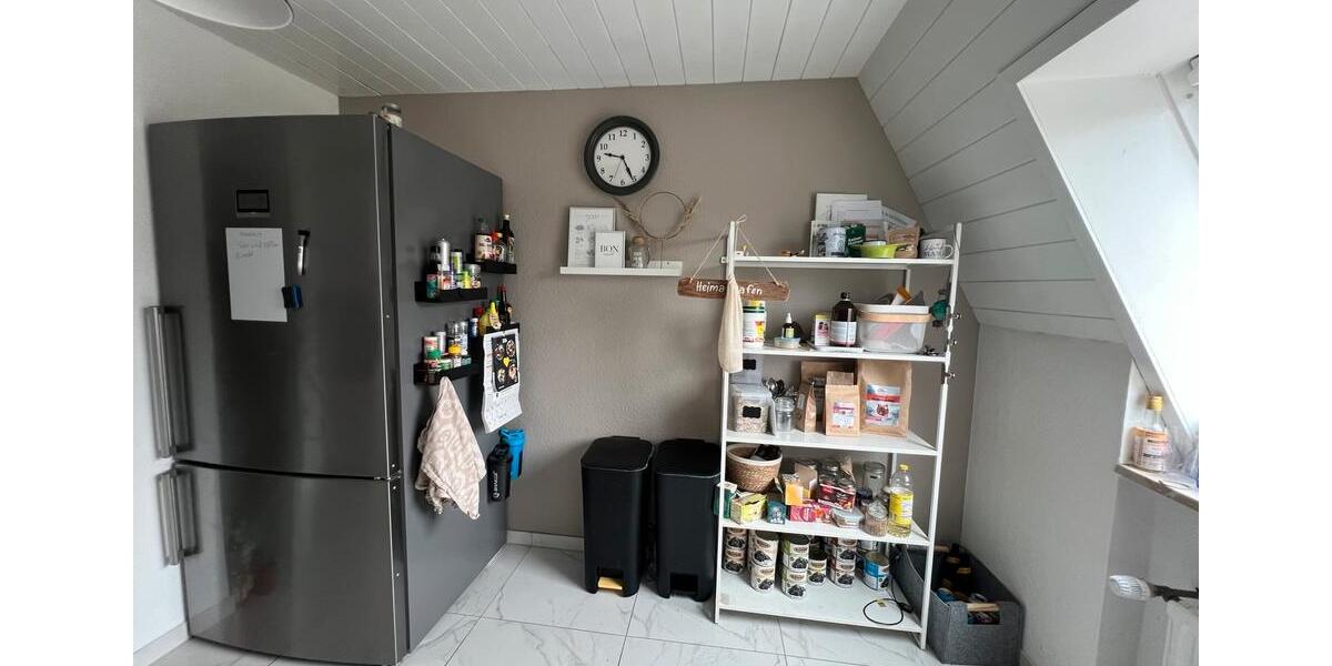 Dachgeschoßwohnung Hünxe - 4 Zimmer, 100 m&sup2;, 790&euro; | Angebot:26005016