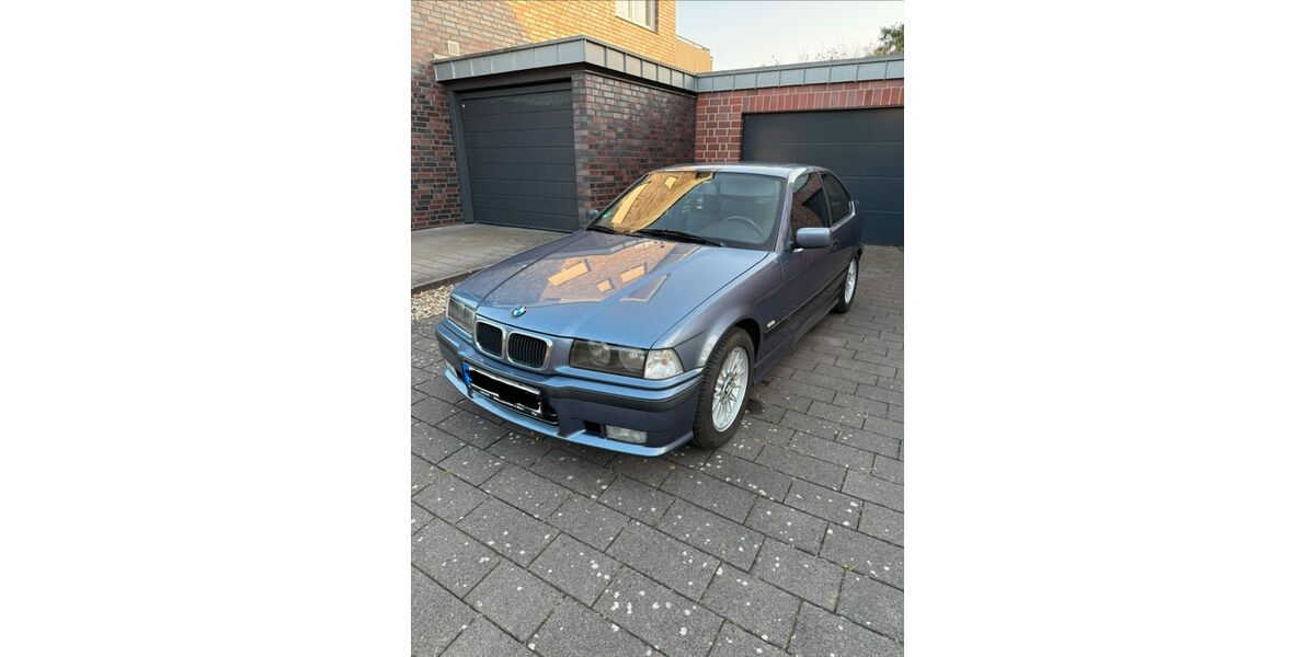 BMW 323 179.000 km 5.900 &euro; Reken 48734