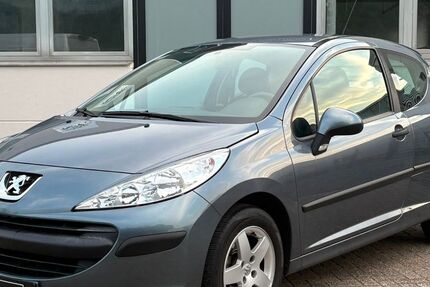 Peugeot 207 147.000 km 2.300 &euro; Borken 46325