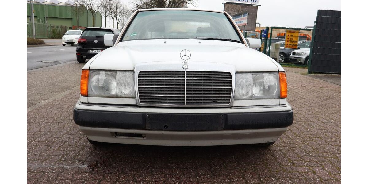 Mercedes-Benz 230 384.500 km 2.200 &euro; Bocholt 46395