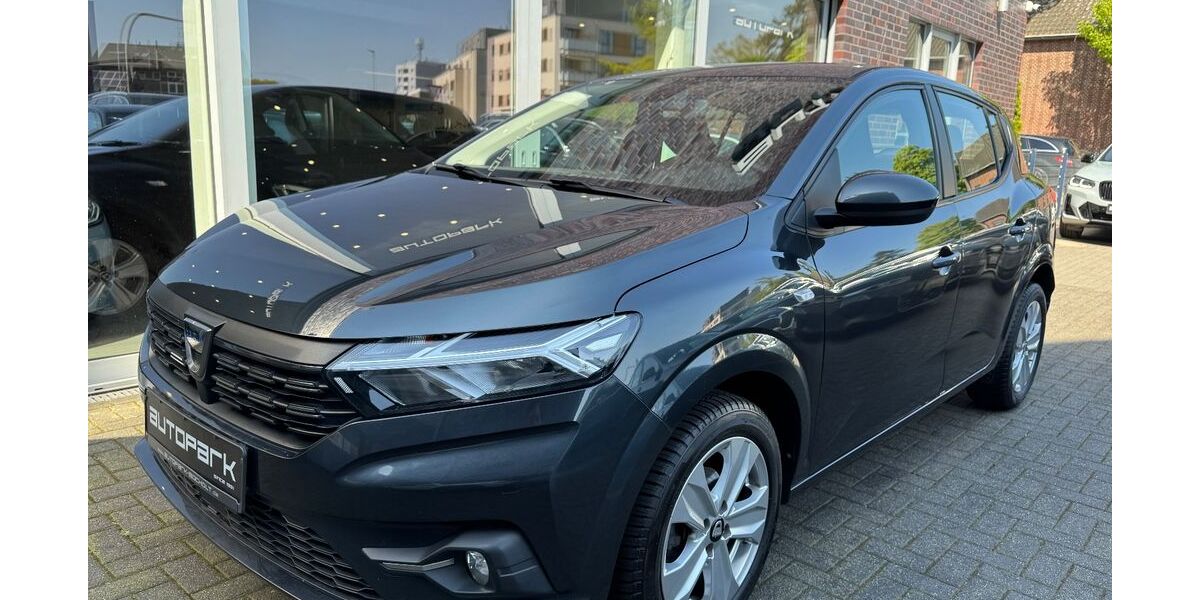 Dacia Sandero 74.000 km 8.900 &euro; Bocholt 46397