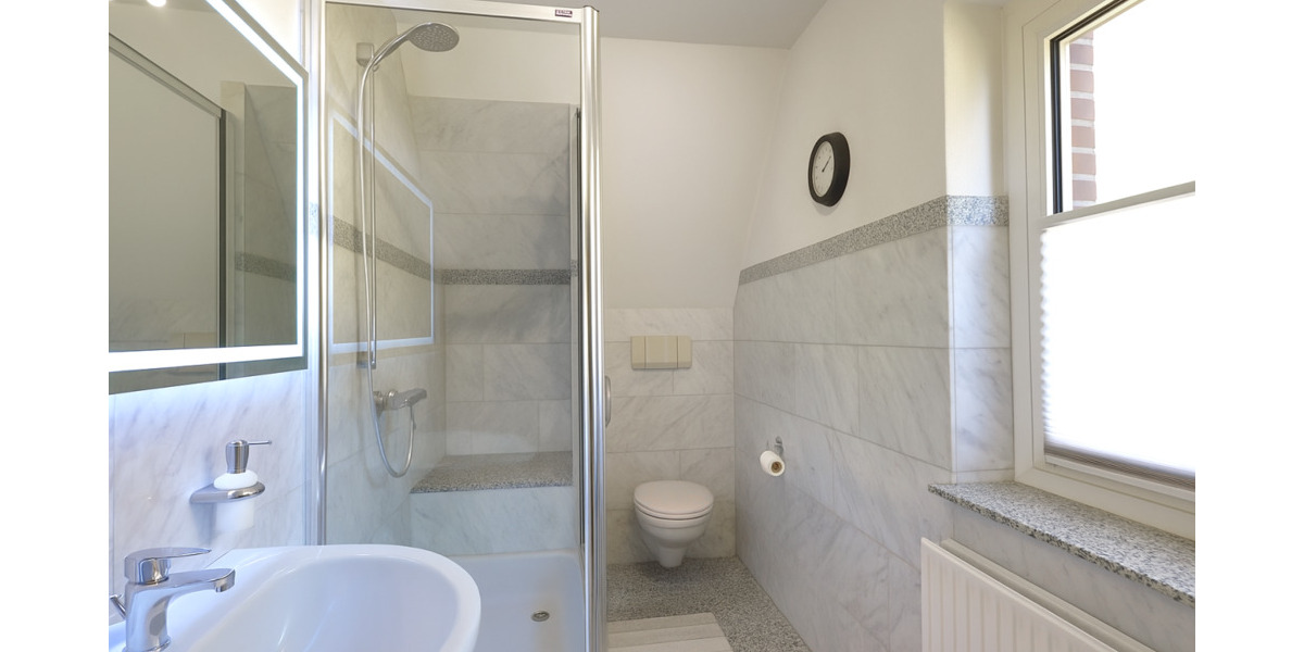 Einfamilienhaus Vreden - 7 Zimmer, 228 m&sup2;, 449.000&euro; | Angebot:25686670