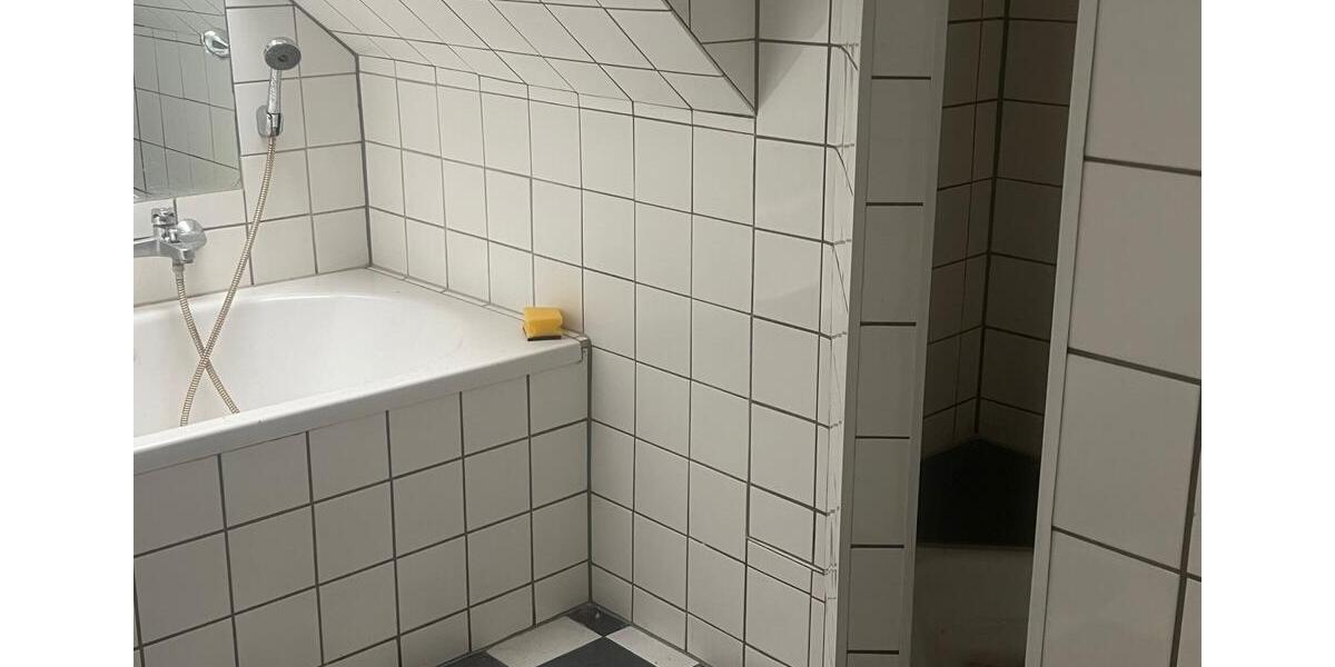 Dachgeschoßwohnung Bocholt - 4 Zimmer, 102 m&sup2;, 795&euro; | Angebot:25156560