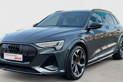 Audi e-tron 35.034 km 48.980 &euro; Wesel 46483