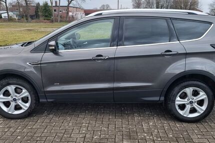 Ford Kuga 179.000 km 9.900 &euro; Stadtlohn 48703