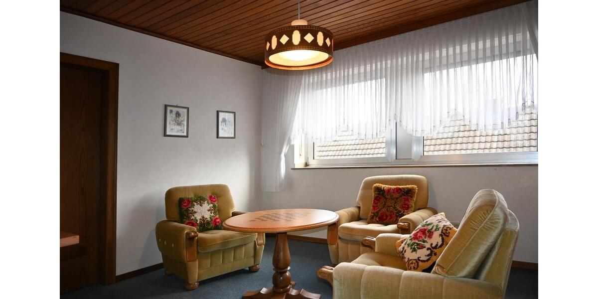 Einfamilienhaus Borken - 9 Zimmer, 158 m&sup2;, 310.000&euro; | Angebot:26689204