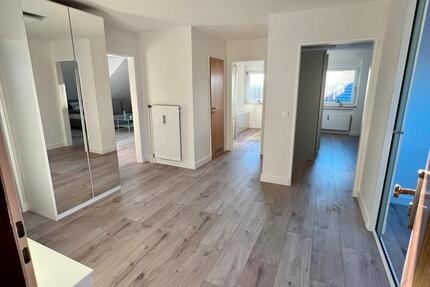 Wohnung Voerde (Niederrhein) - 3 Zimmer, 78 m&sup2;, 740&euro; | Angebot:25294077