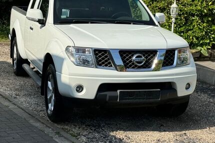Nissan Navara 129.000 km 14.950 &euro; Gescher 48712