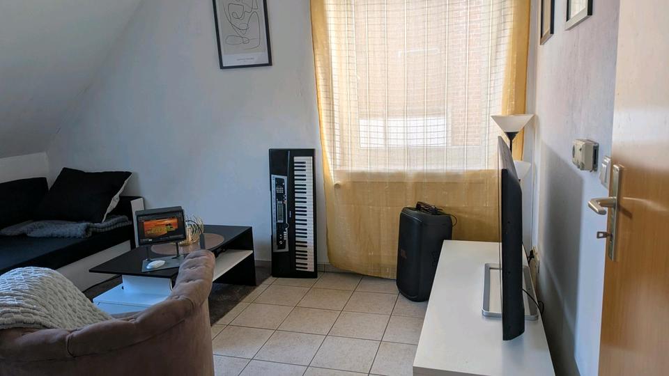 Dachgeschoßwohnung Velen - 2 Zimmer, 31 m&sup2;, 345&euro; | Angebot:25865892