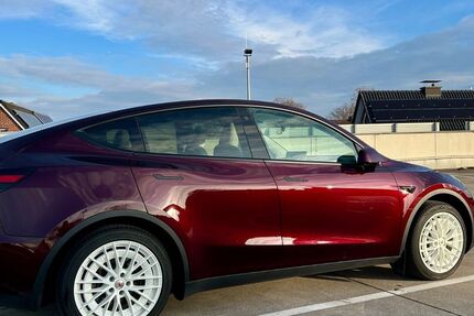 Tesla Model Y 18.480 km 34.990 &euro; Vreden 48691