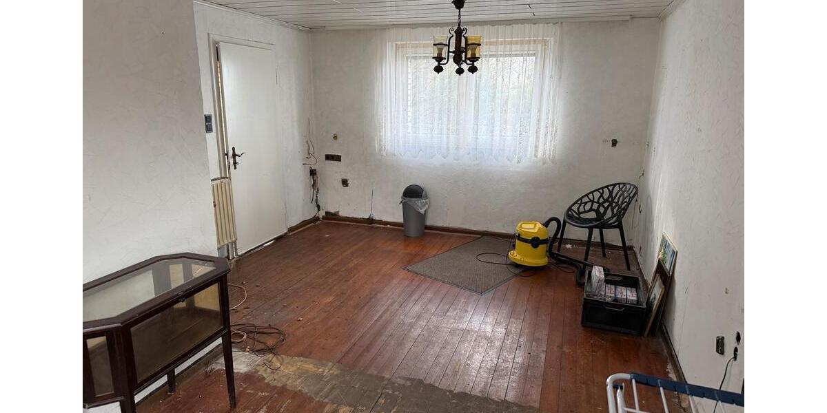 Reihenhaus Rees - 3 Zimmer, 140 m&sup2;, 115.000&euro; | Angebot:26727959