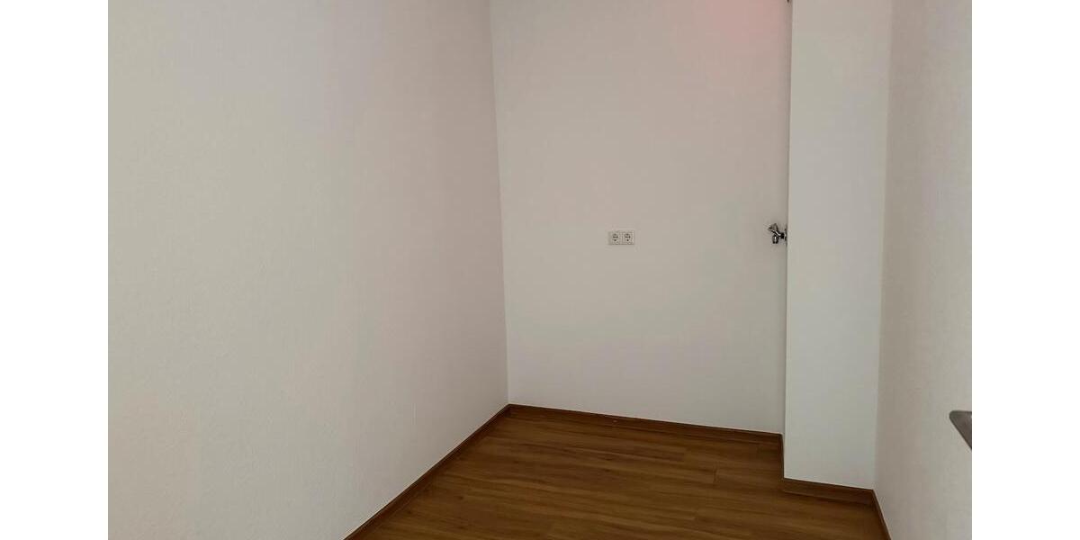 Etagenwohnung Emmerich am Rhein - 3 Zimmer, 90 m&sup2;, 980&euro; | Angebot:25978179