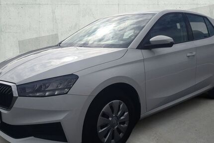 Skoda Fabia 48.598 km 12.990 &euro; Borken 46325