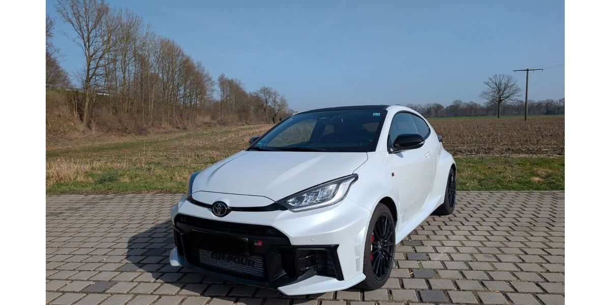 Toyota Yaris 5.500 km 47.200 &euro; Gescher 48712