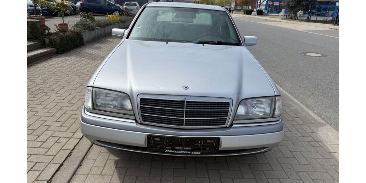 Mercedes-Benz C 180 142.000 km 2.590 &euro; Borken 46325
