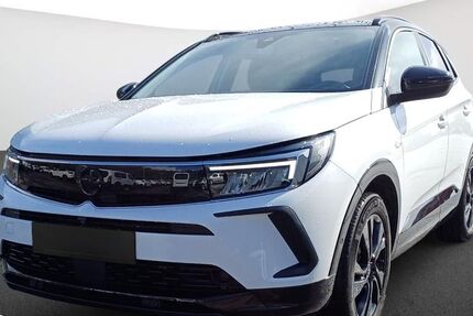 Opel Grandland (X) 14.852 km 24.320 &euro; Borken 46325