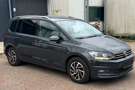 VW Touran 143.683 km 11.800 &euro; Wesel 46485