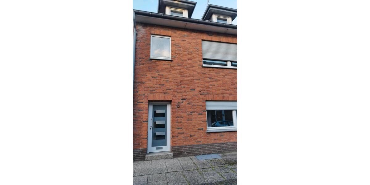 Etagenwohnung Emmerich am Rhein - 4 Zimmer, 92 m&sup2;, 720&euro; | Angebot:25974605